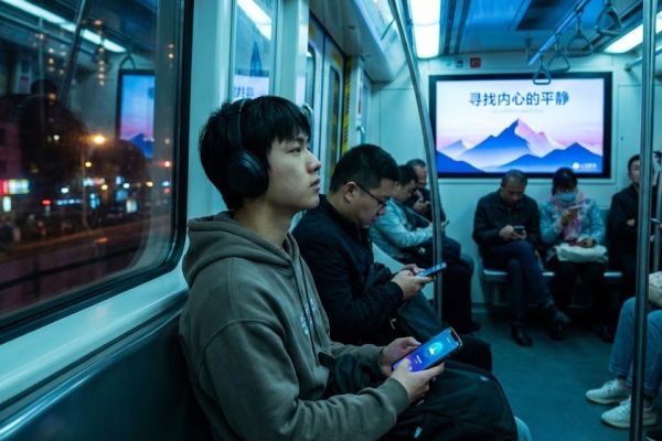 Emotional Escape in China: How a Meaning Crisis Is Reshaping Chinese Society and Its Youth